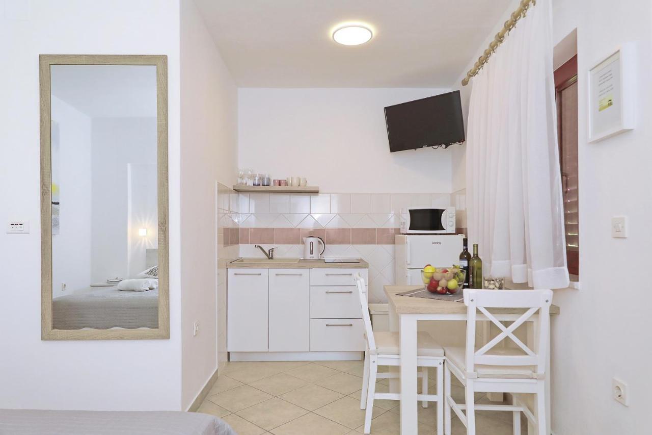 Apartmani Strpic บีโอกราดนาโมรู ภายนอก รูปภาพ