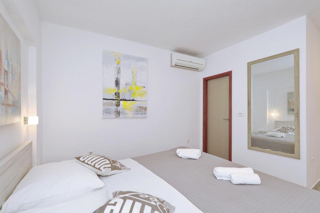 Apartmani Strpic บีโอกราดนาโมรู ภายนอก รูปภาพ
