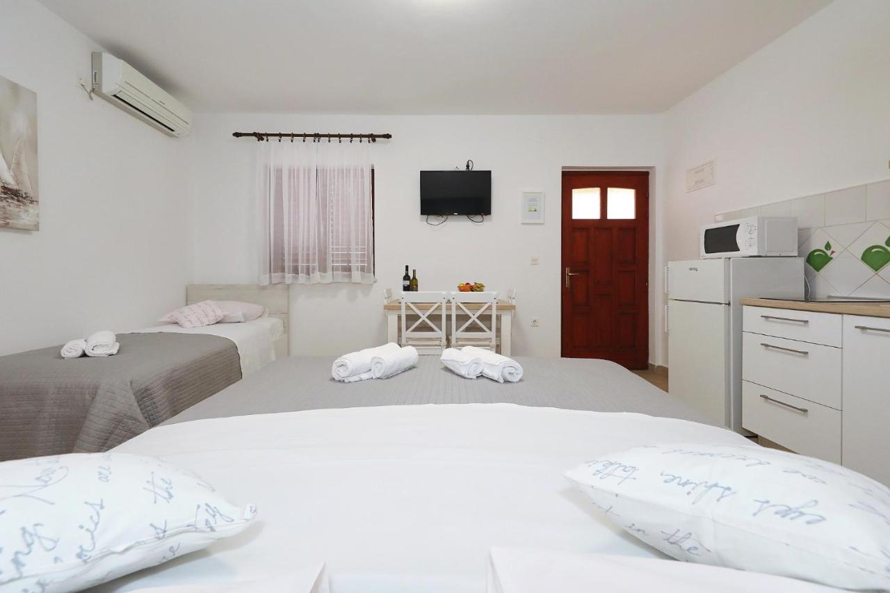 Apartmani Strpic บีโอกราดนาโมรู ภายนอก รูปภาพ